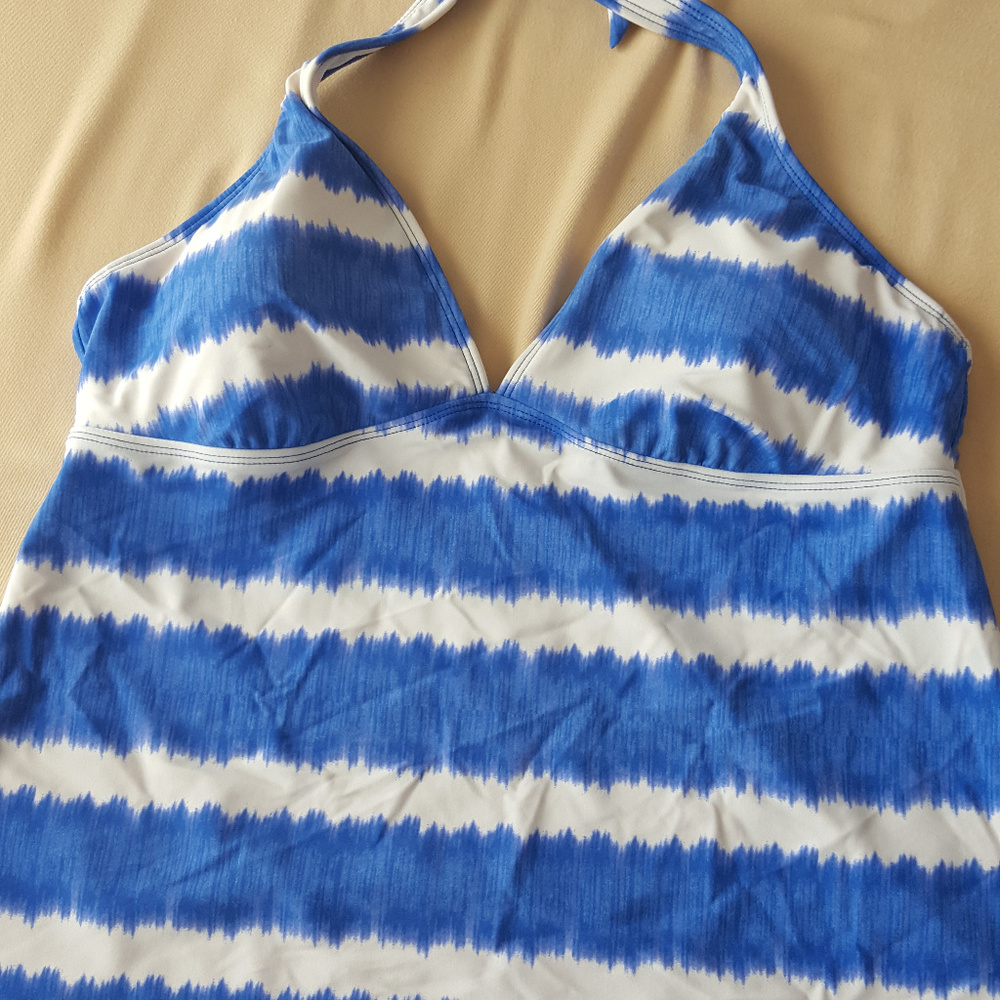 Blue tie dye print tankini swimsuit